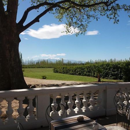 Domaine Castell De Bles Bed & Breakfast Saint-Génis Exterior photo