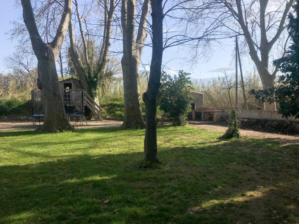 Domaine Castell De Bles Bed & Breakfast Saint-Génis Exterior photo