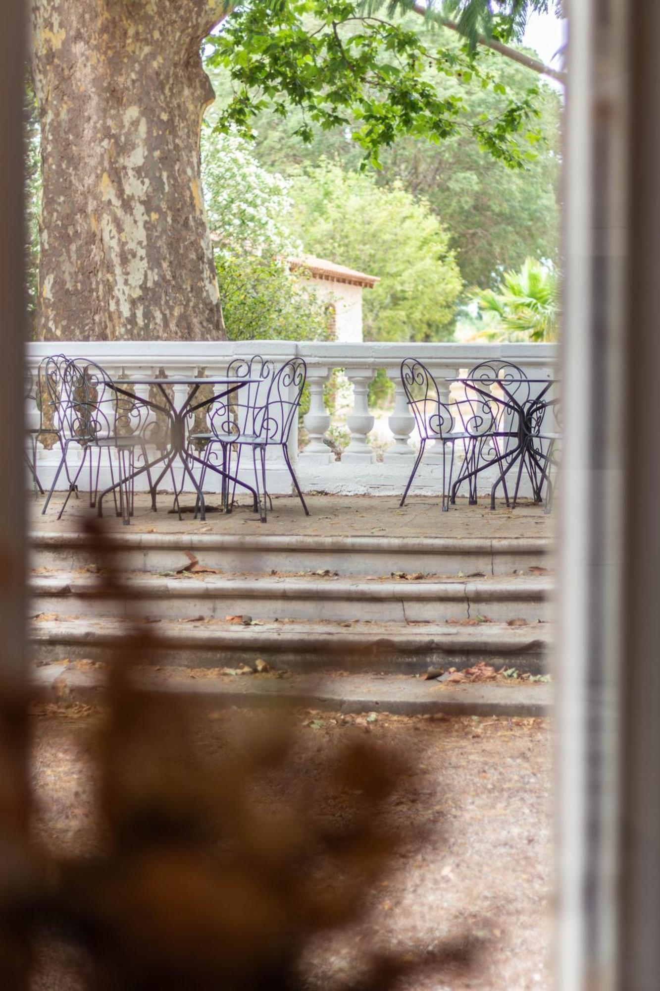 Domaine Castell De Bles Bed & Breakfast Saint-Génis Exterior photo