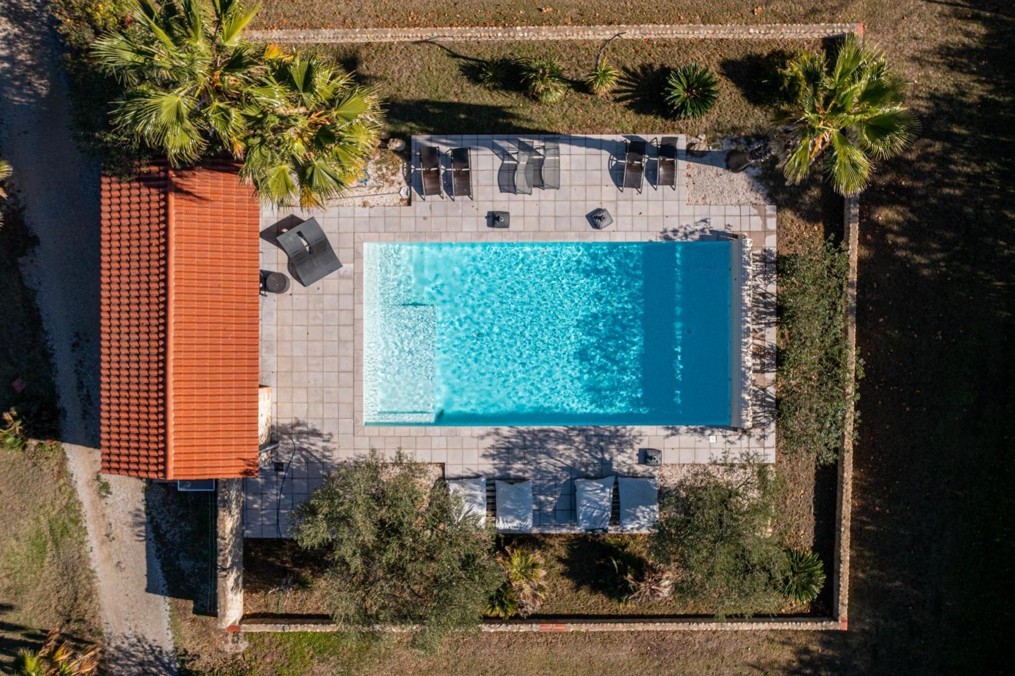 Domaine Castell De Bles Bed & Breakfast Saint-Génis Exterior photo