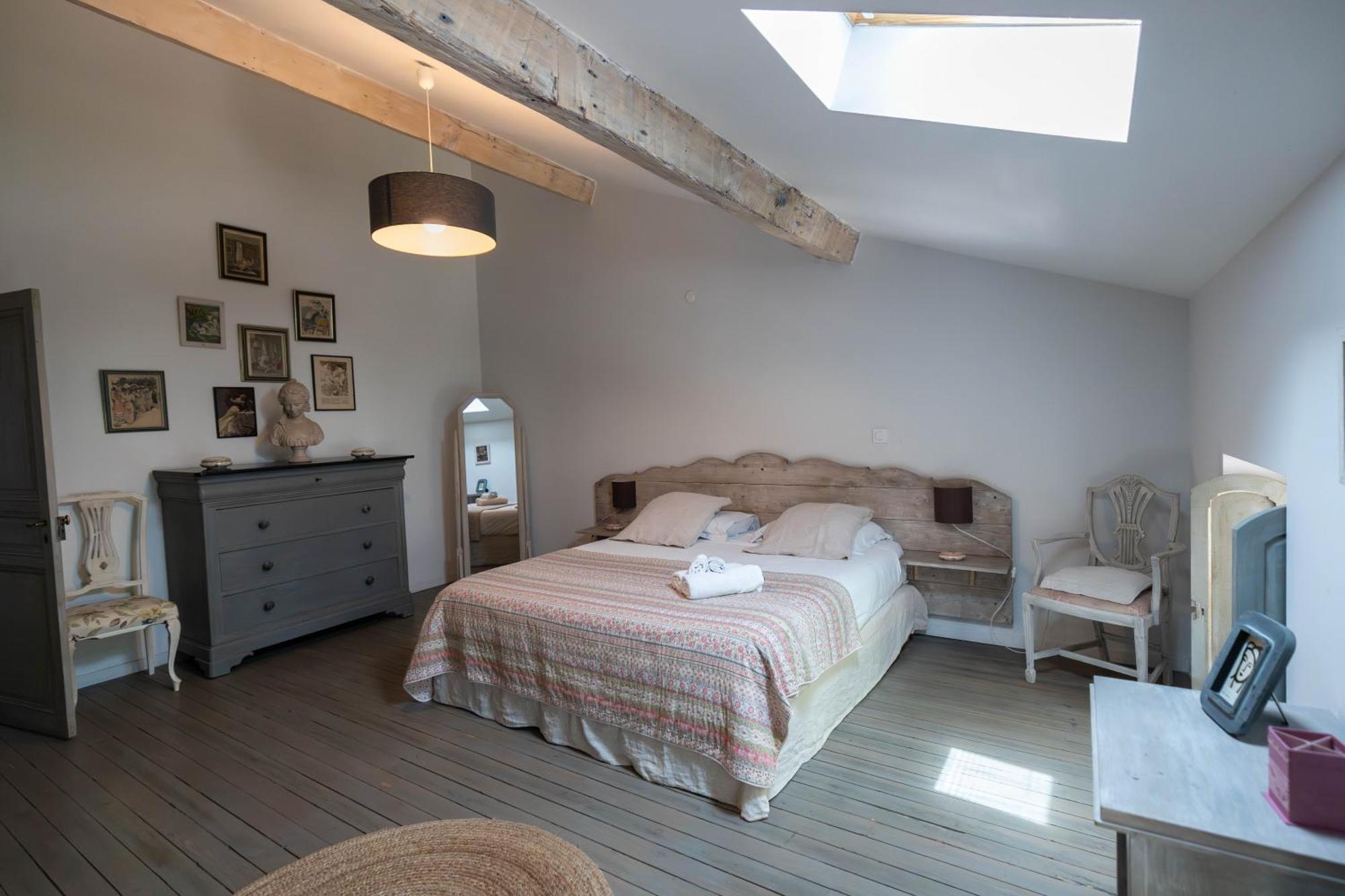 Domaine Castell De Bles Bed & Breakfast Saint-Génis Room photo